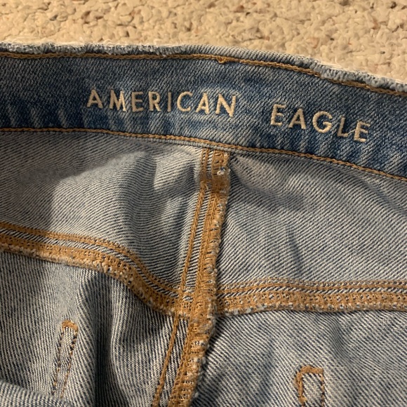 American Eagle size 12, distressed jeans full length - Picture 5 of 7